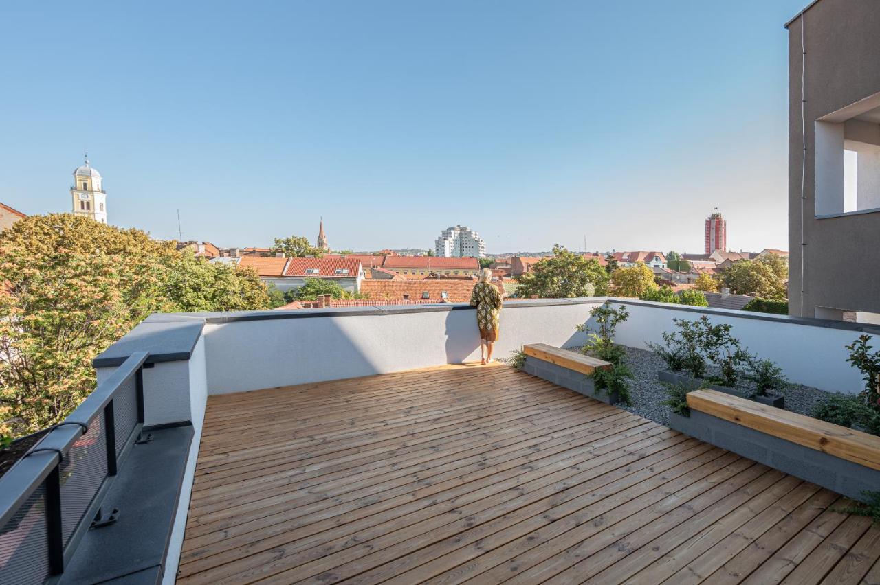 Aparthotel Calvin Oradea Exterior foto