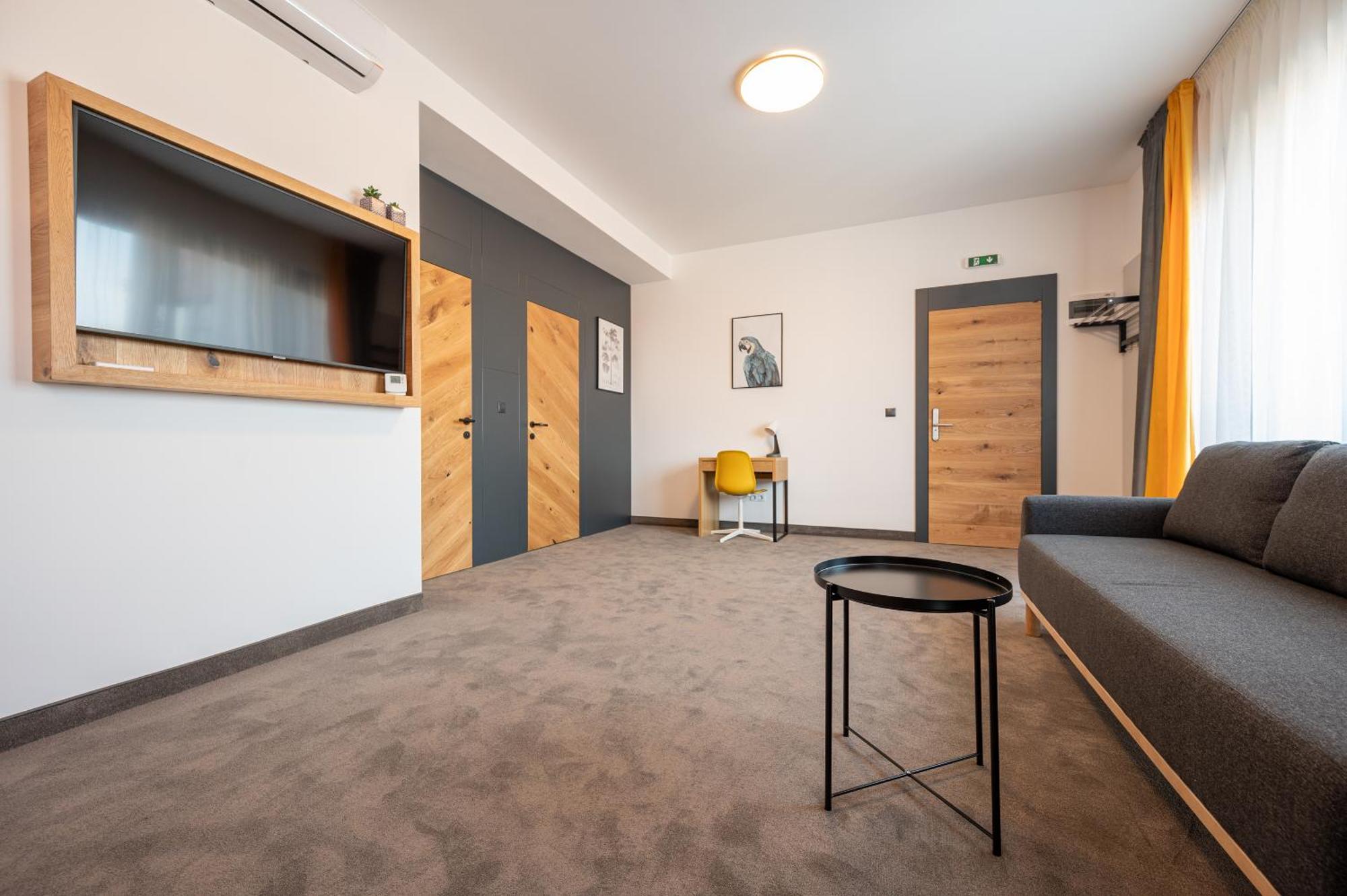 Aparthotel Calvin Oradea Habitación foto